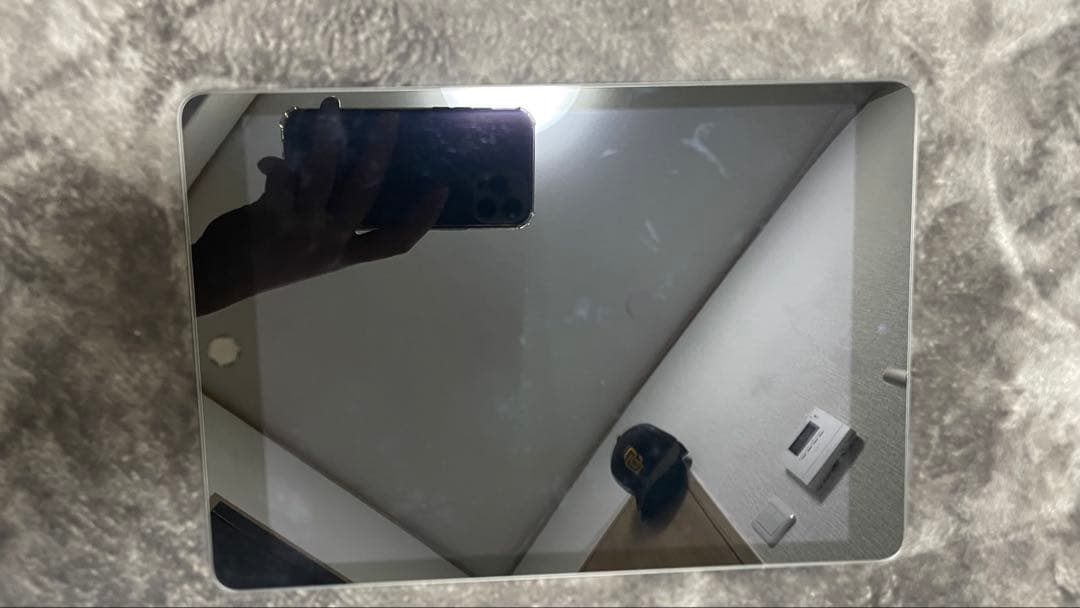 iPad本体 シルバー Logitechキーボード付き