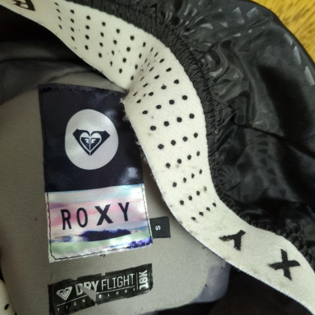 【美品】ROXY　スノボウェア　上下セット　Ｓ　総柄　　　キャメルブラウン