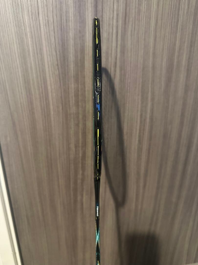 バドミントンラケット アストロクス99リーチョンウェイモデル