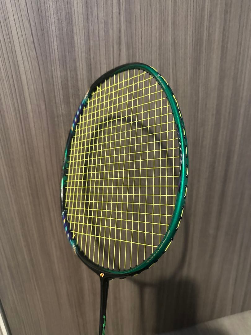 バドミントンラケット アストロクス99リーチョンウェイモデル