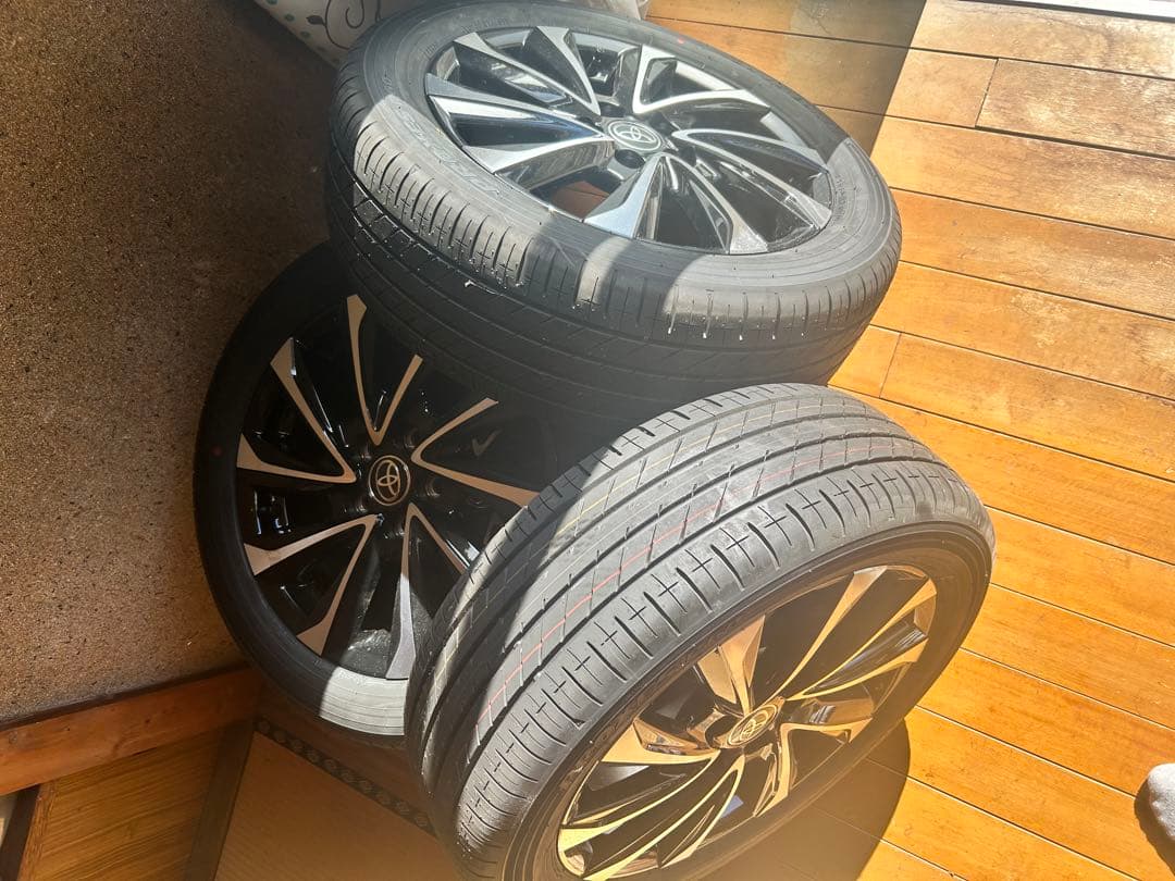 ヴォクシー/ノア90系　17インチ　 タイヤホイール　4本セット