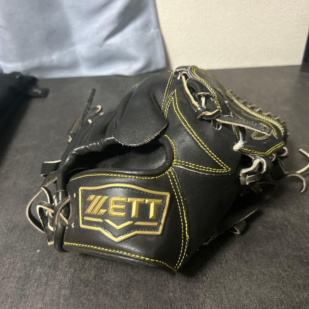 ZETT 硬式グローブ 黒　破損あり