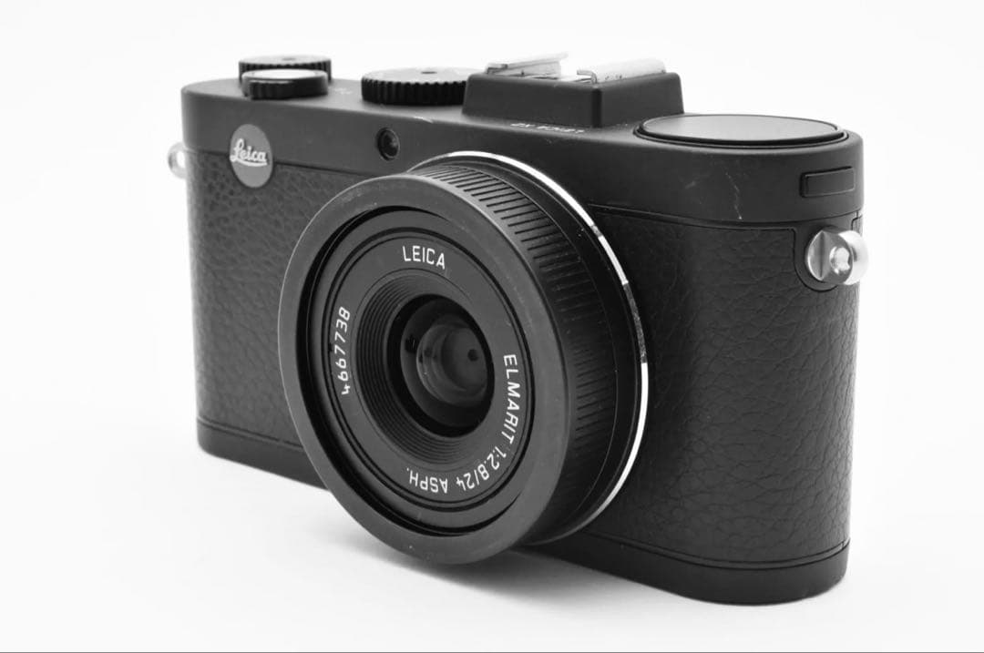 デジタルカメラ Leica X2. ELMARIT 28mm f/2.8 ASPH