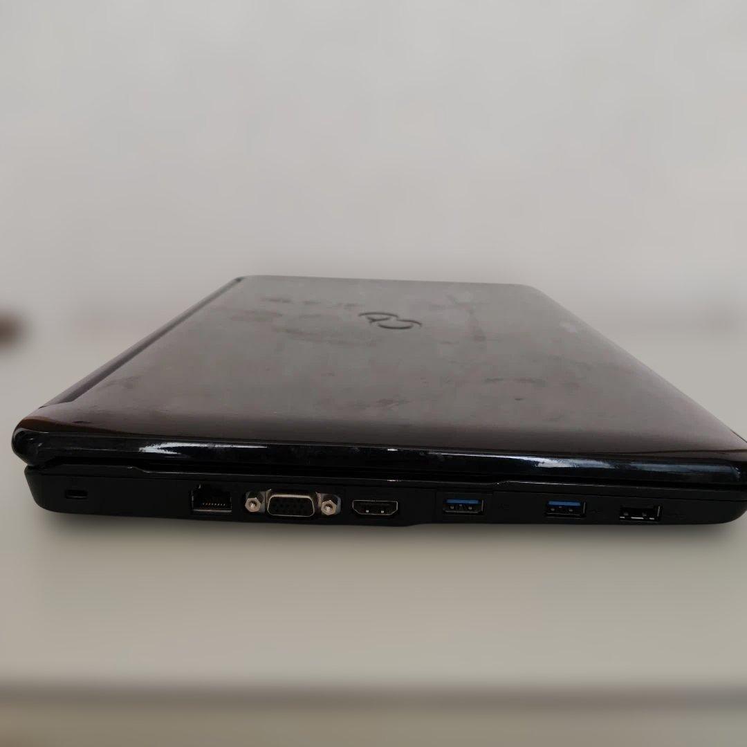 富士通　LIFEBOOK　AH77/G　Core i7　新品SSD　Office