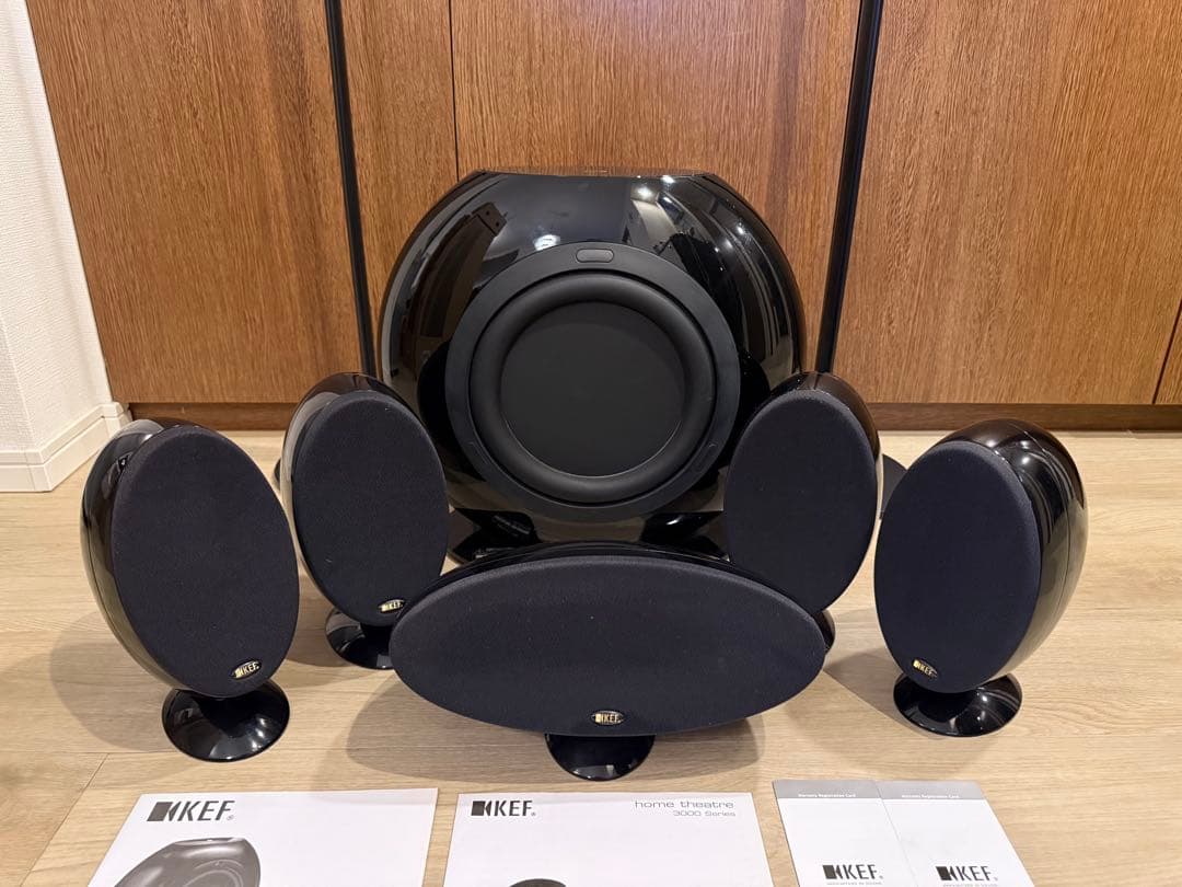 KEF 5.1 ホームシアター スピーカー システム (グロス ブラック)