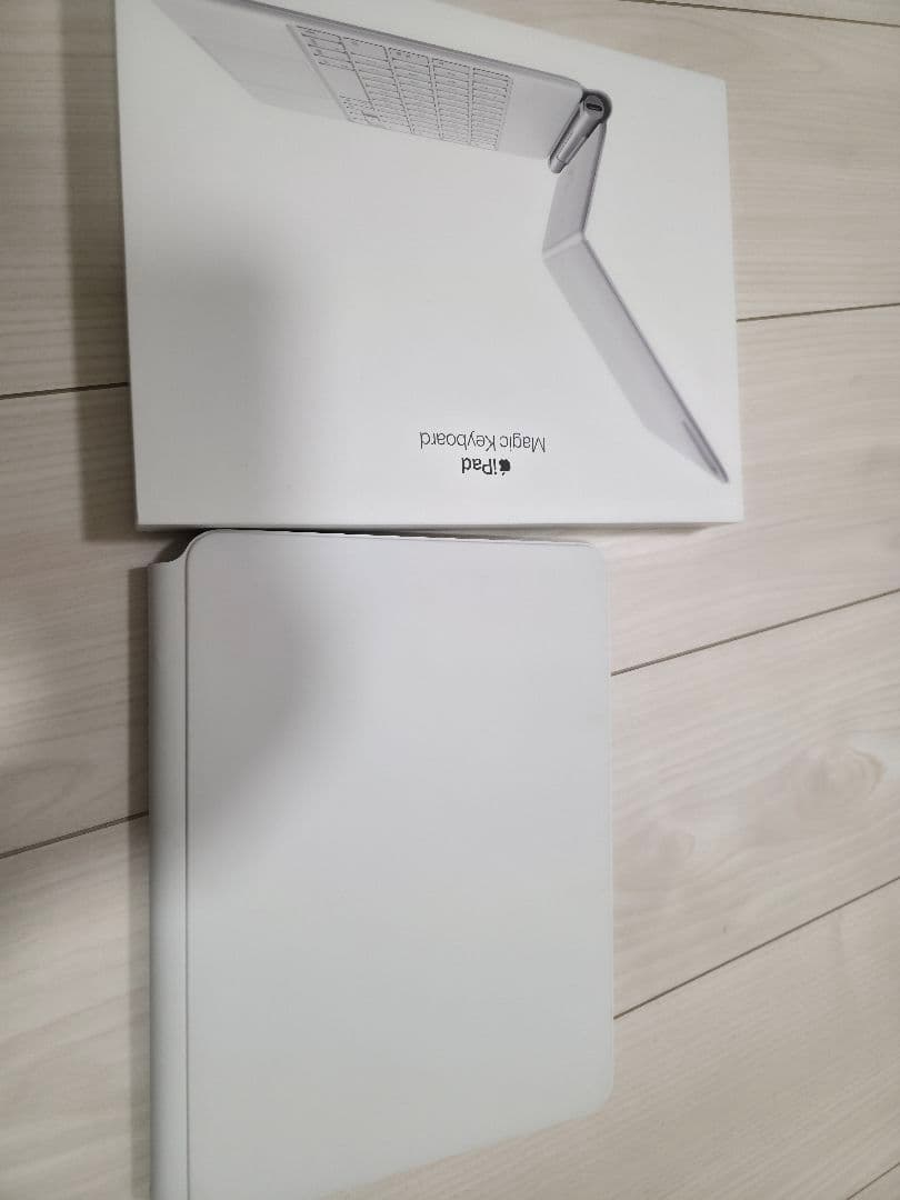 美品 iPad Magic Keyboard 11インチ 日本語(JIS)