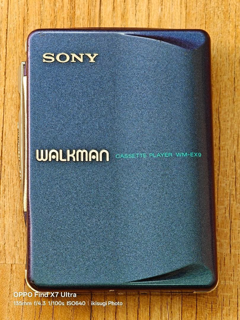 カセットウォークマン　WALKMAN　WM-EX9