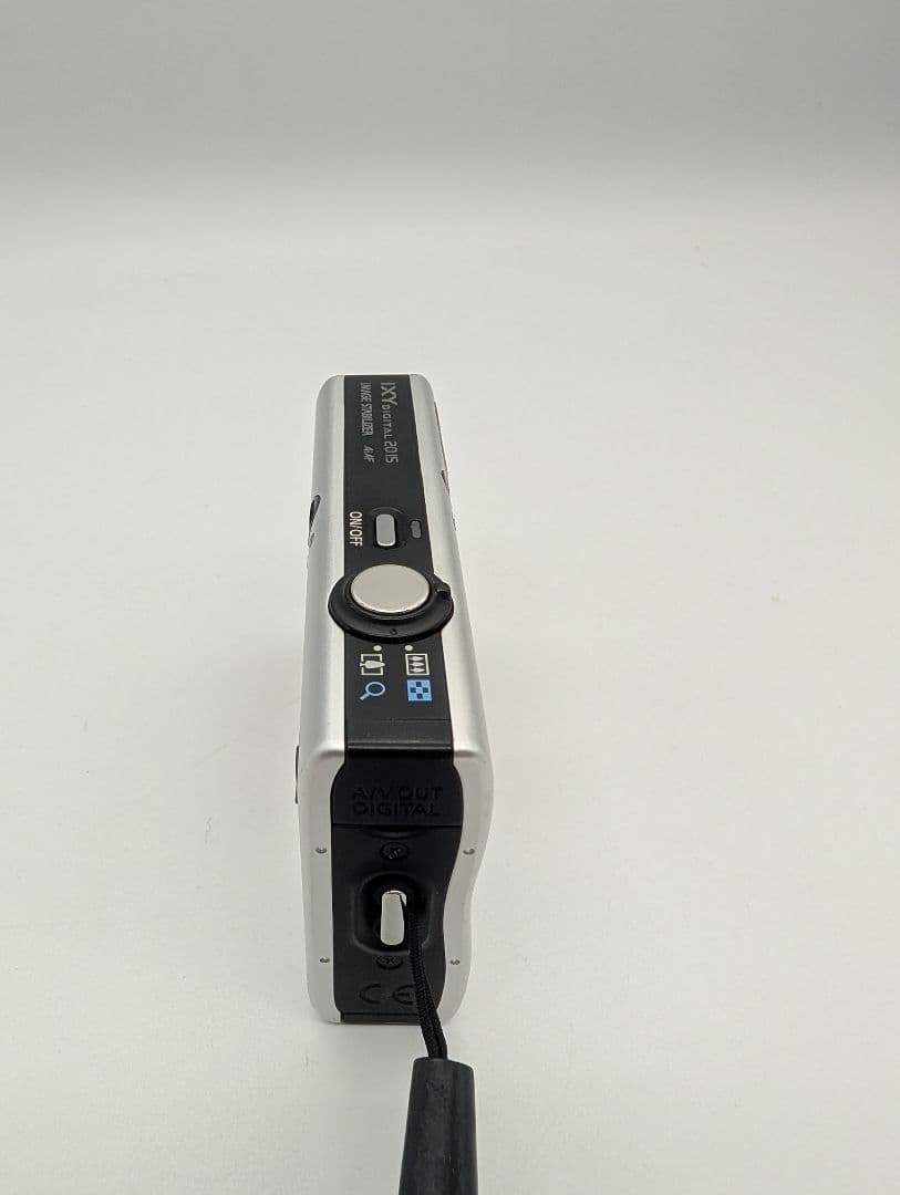 Canon IXY DIGITAL 20 IS デジカメ キャノン シルバー