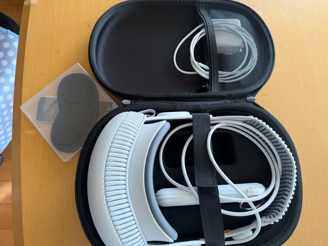 美品 Apple Vision Pro 256GBケース付き