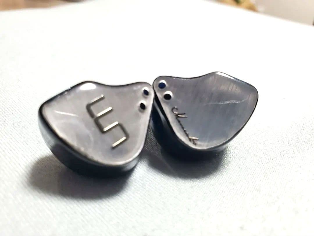 イヤホン Unique Melody Maverick+