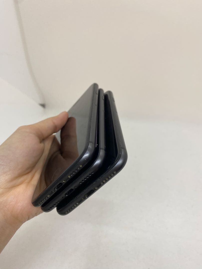 iPhone 8 セット 3台 64GB 256GB