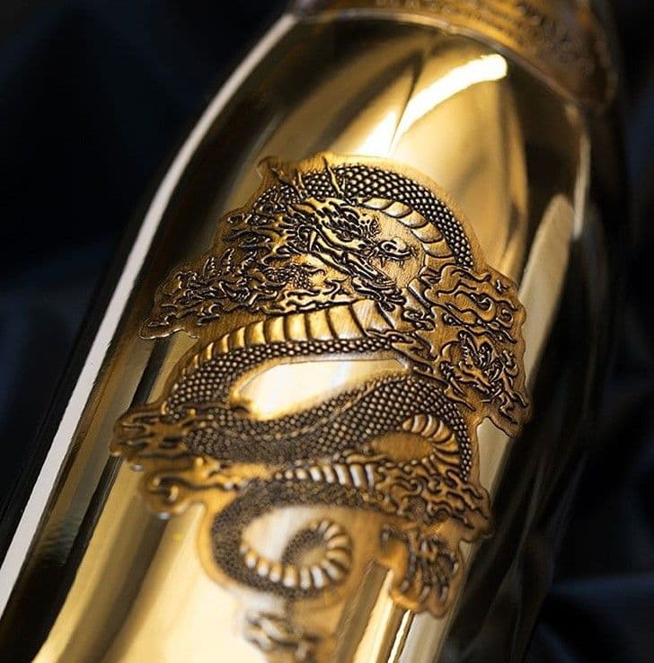 【未開栓】正規品 ドラゴンシャンパン　龍　ゴールド