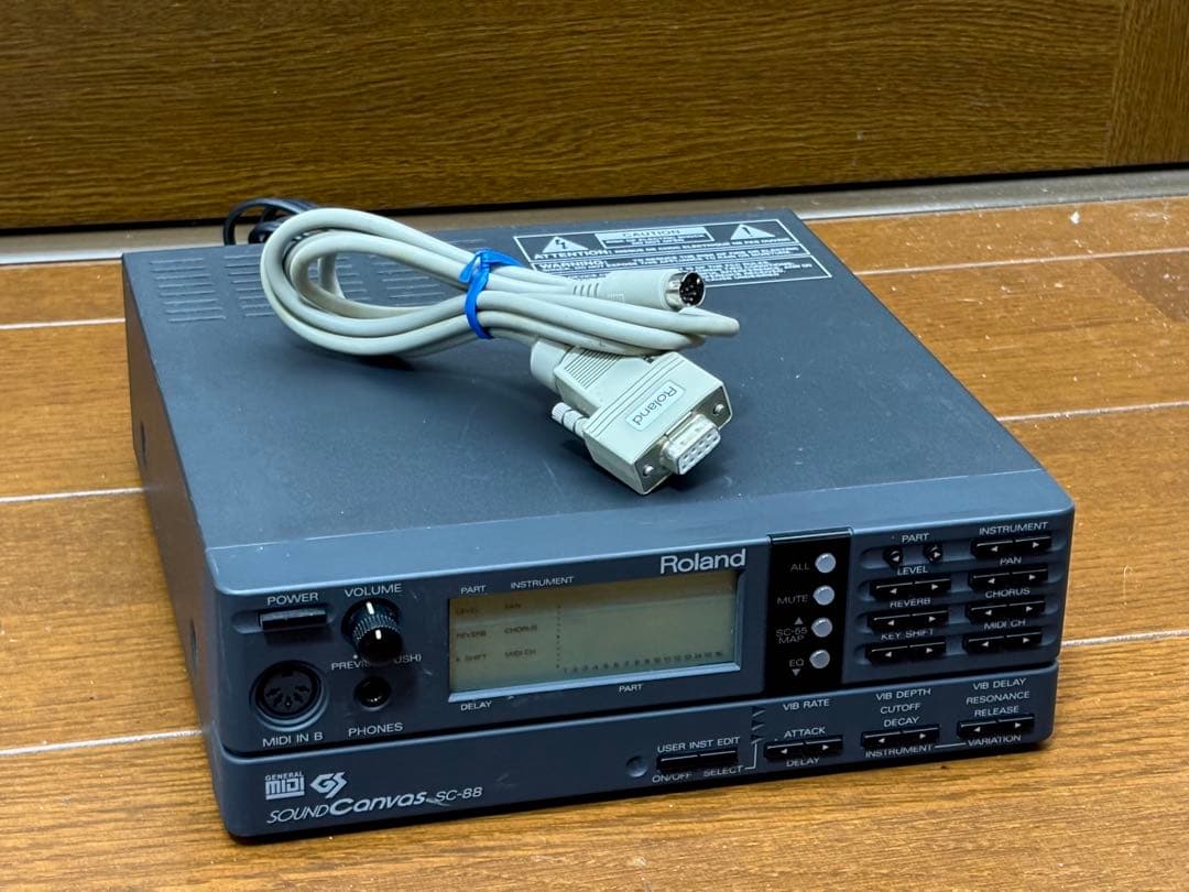 ろこ様★ローランド　GS MIDI音源SOUND CANVAS SC-88