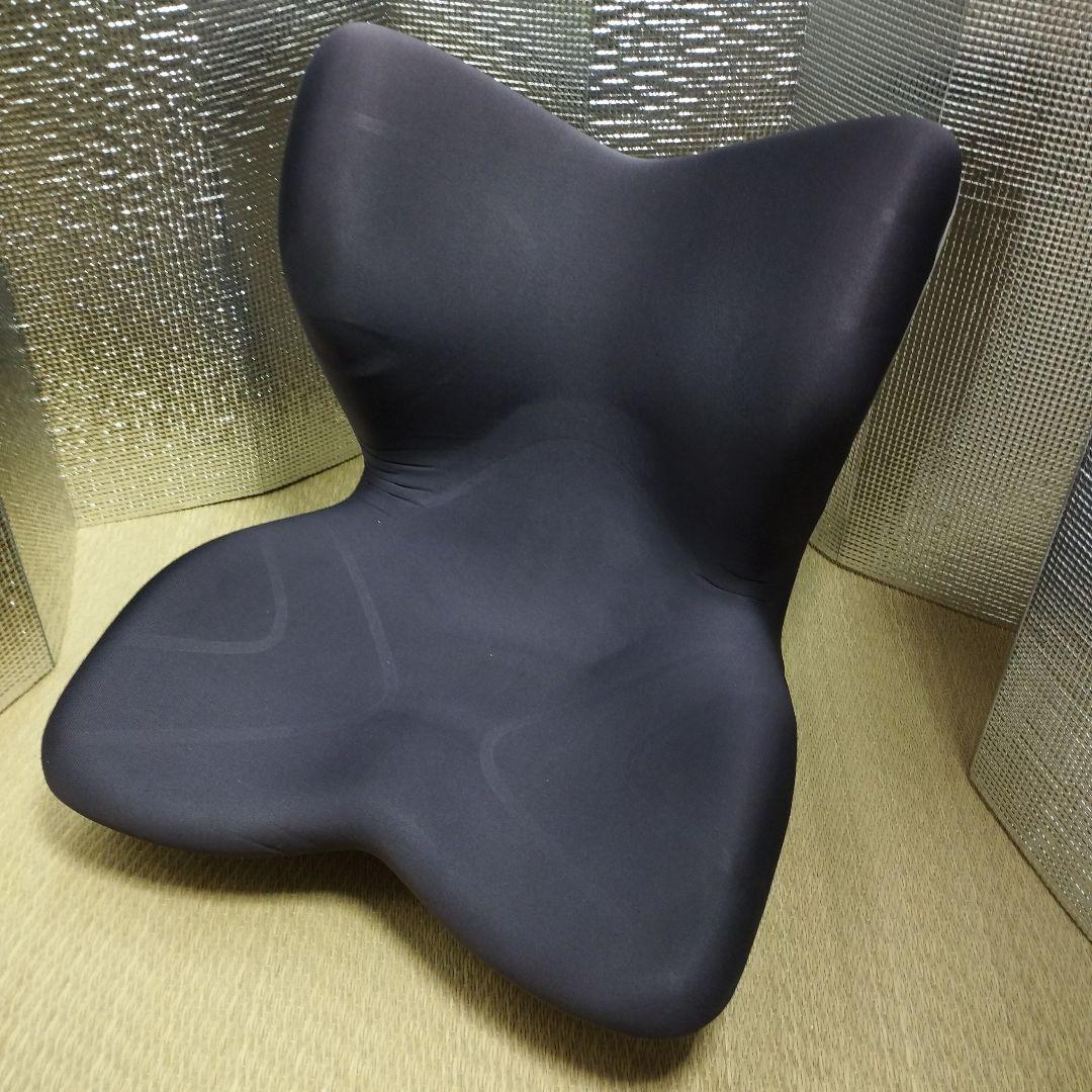 MTG Style Premium　バタフライ型クッションチェア ダークグレー