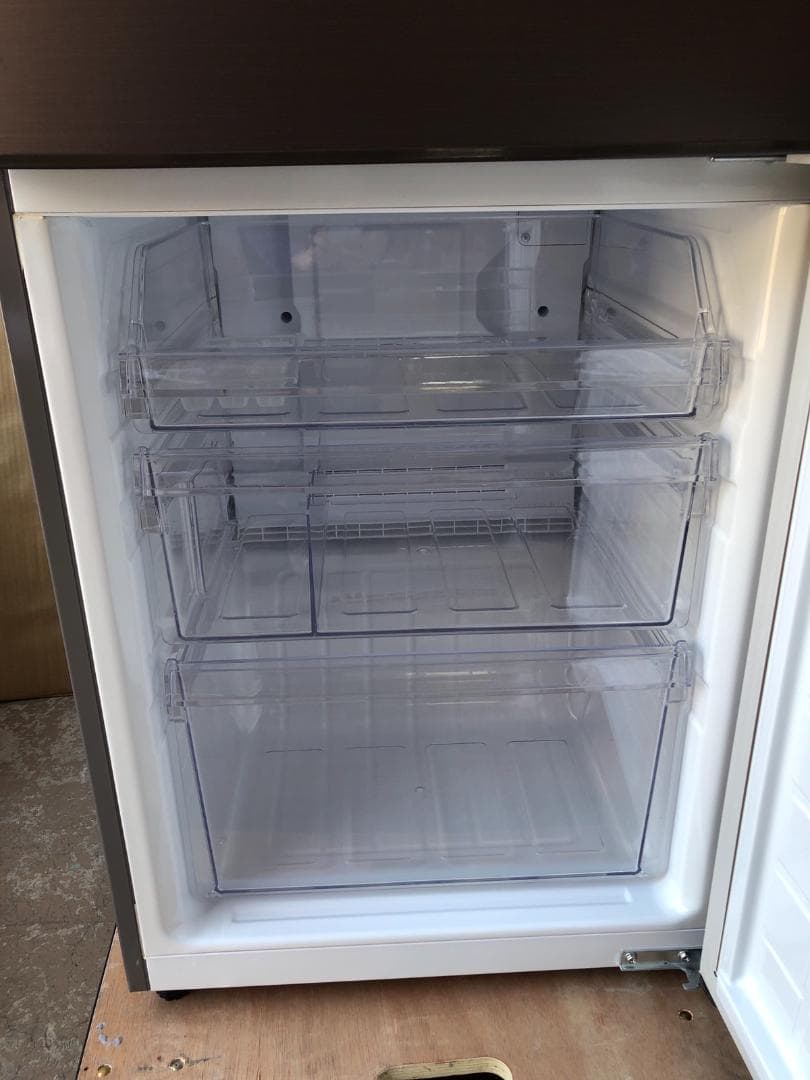 SHARP　冷蔵庫　SJ-PD27C-T　2017年製