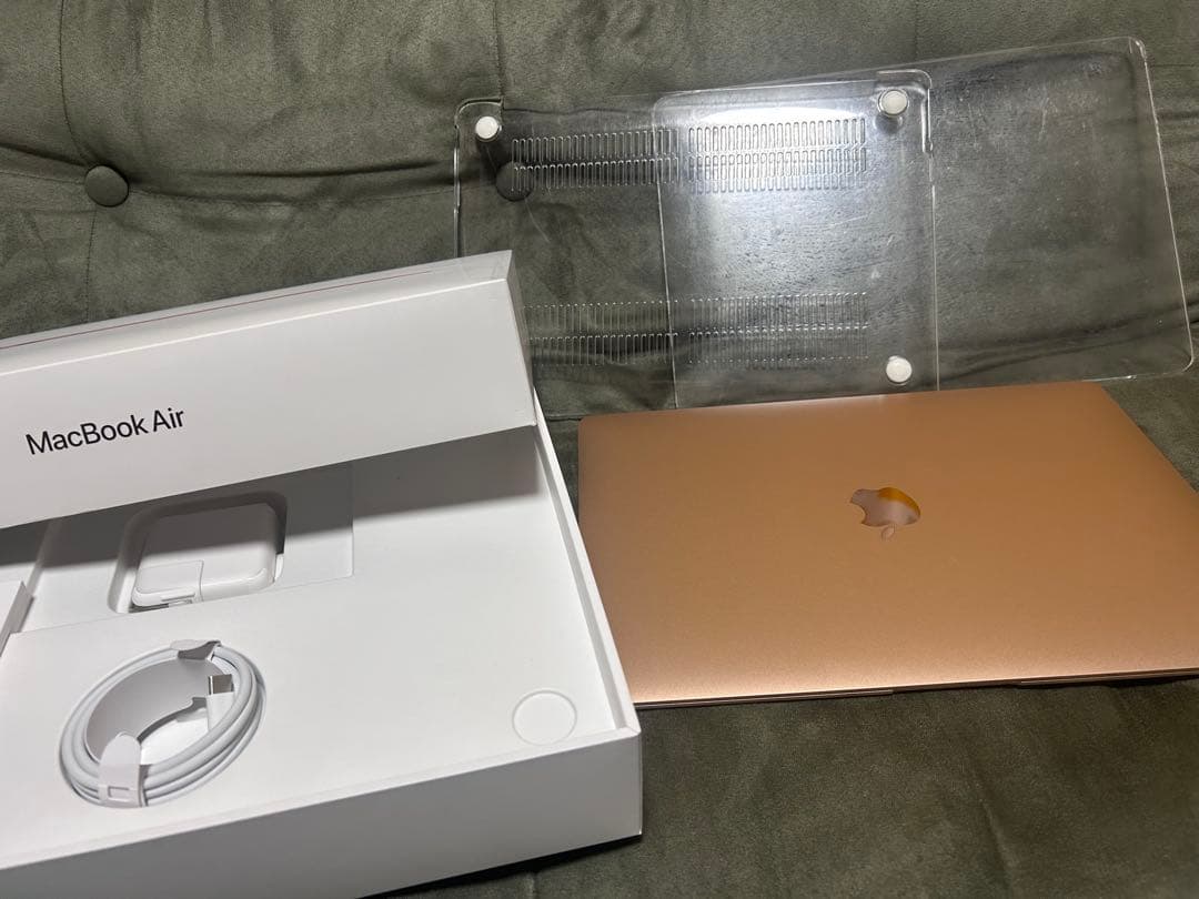MacBook Air13インチ　256GB ゴールド