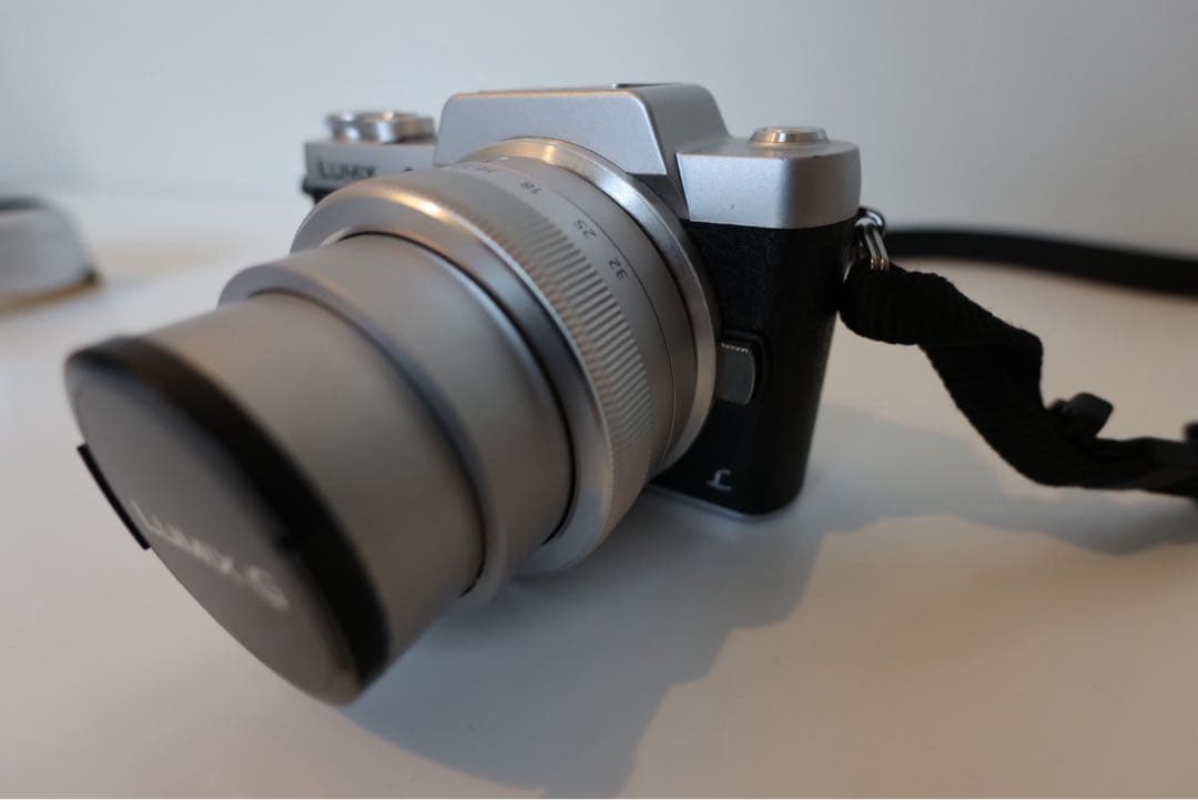 Panasonic LUMIX DMC-GF7 ミラーレス一眼カメラ　ブラック