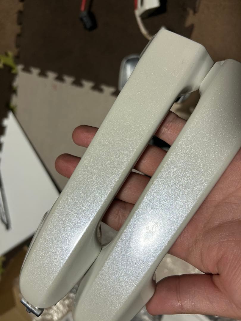 80ノア、ヴォクシー純正 アウターハンドルセット ホワイト