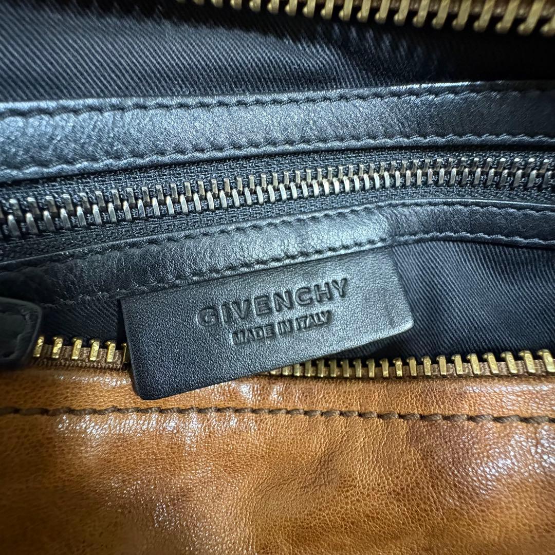 GIVENCHY ジバンシィ パンドラ ロゴ金具 レザー 本革 バッグ