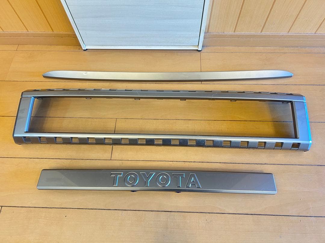 ランクル250 フロントグリルなど　3点セット