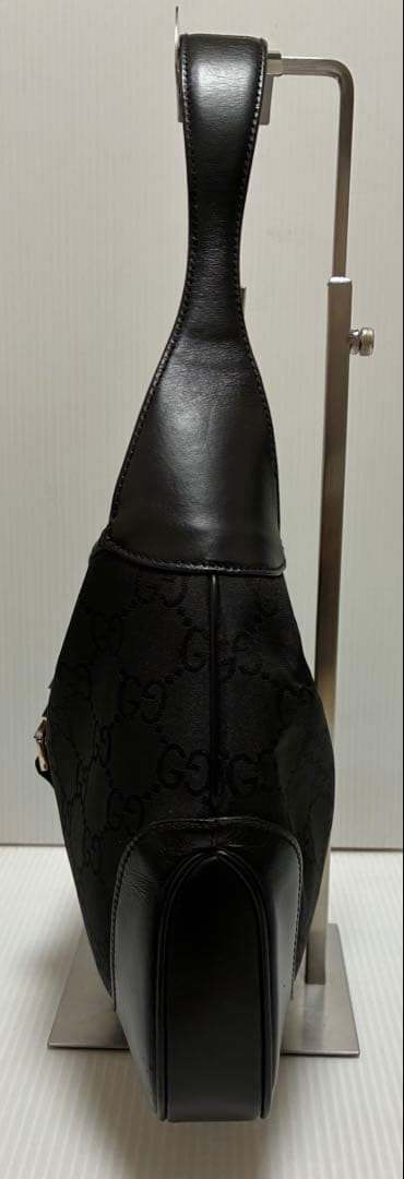 P*e様 グッチ ジャッキー レザー ワンショルダー バッグ 金具 GG 黒 ブ