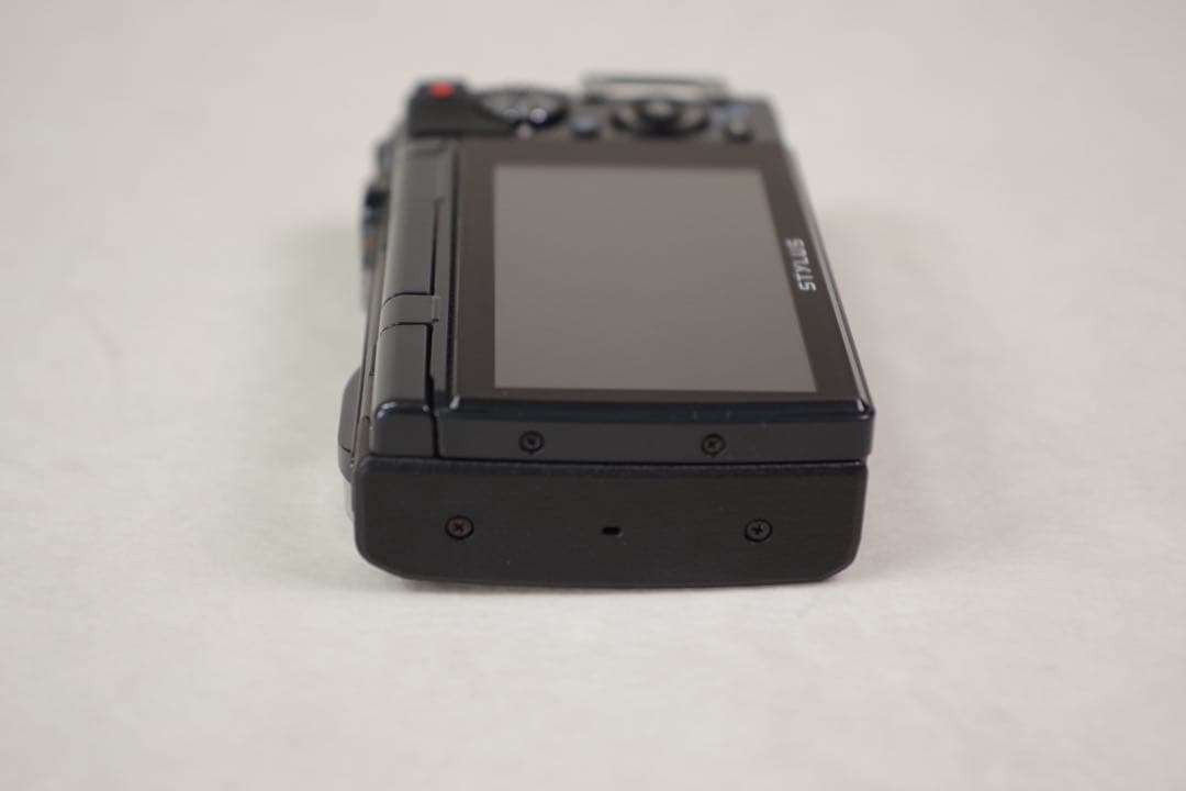 【極美品】OLYMPUS TG-850 防水 防塵 耐衝撃 元箱・付属品有り