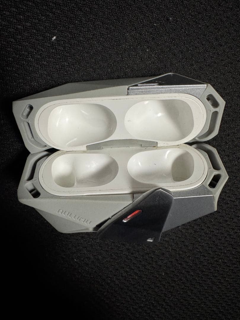 AirPods Pro ケース付き