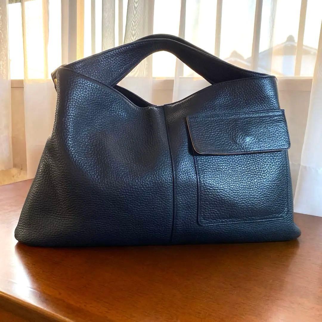 アタオ エルヴィ ショルダーバッグ 2way レザー 黒 シボ A4可能✨美品✨