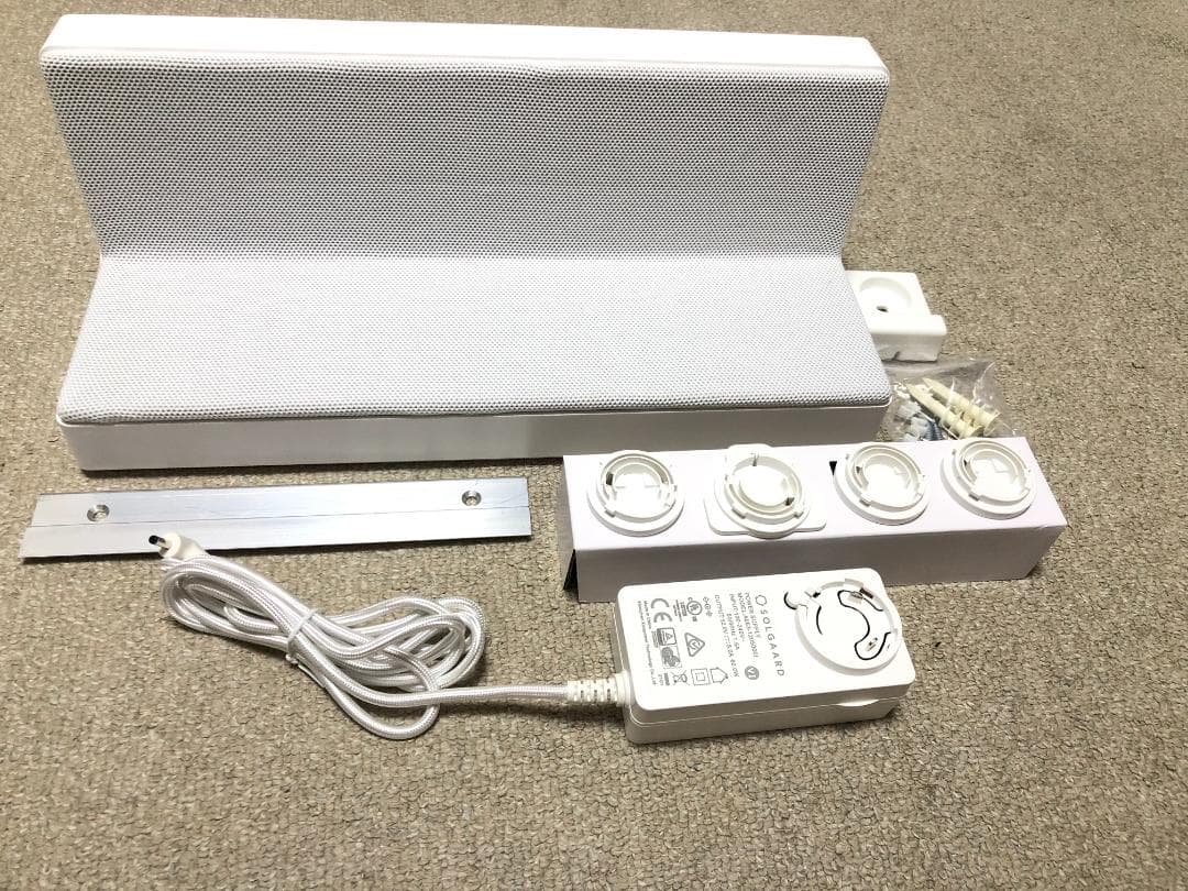 次世代型ハイテクシェルフ「Base」高速ワイヤレス充電　スピーカーセット