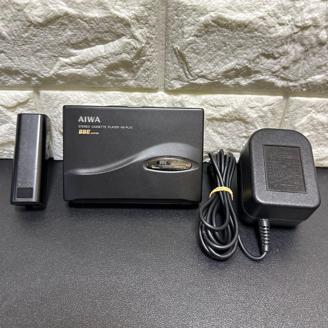 アイワAIWA HS-PL70ポータブルカセットプレーヤー通電確認済　ジャンク品
