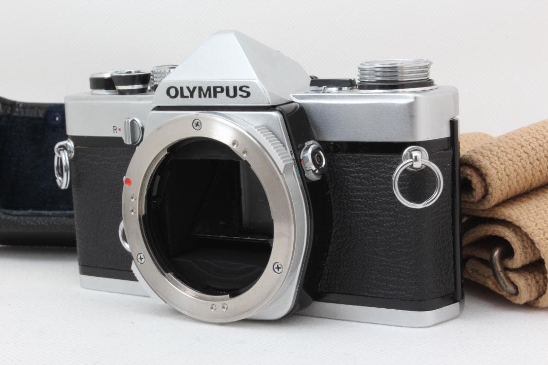 【良品】オリンパス Olympus OM-1 シルバー ボディ