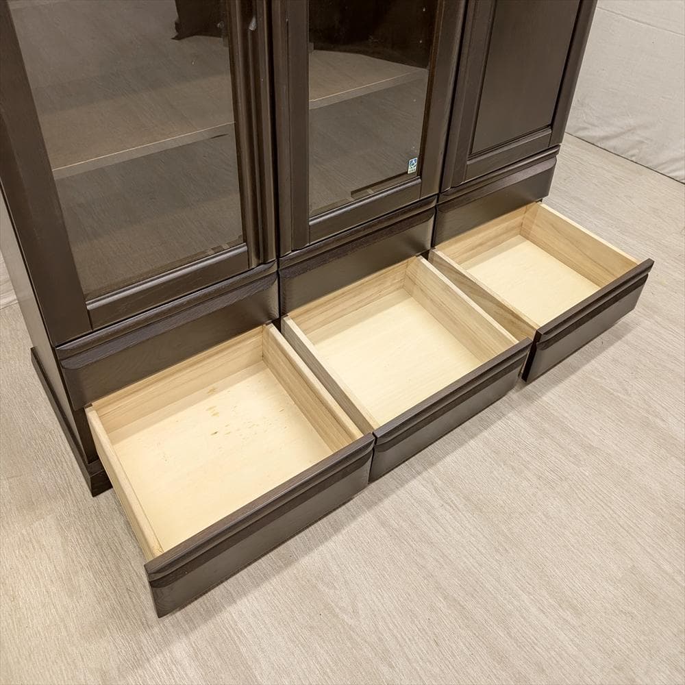 美品　大雪木工　リビングボード　サイドボード　キャビネット　飾り棚　ハイボード