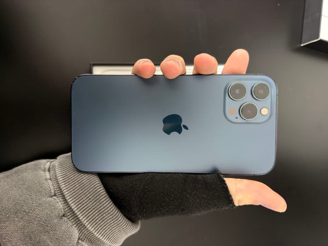 Apple iPhone 12 Pro max パシフィックブルー