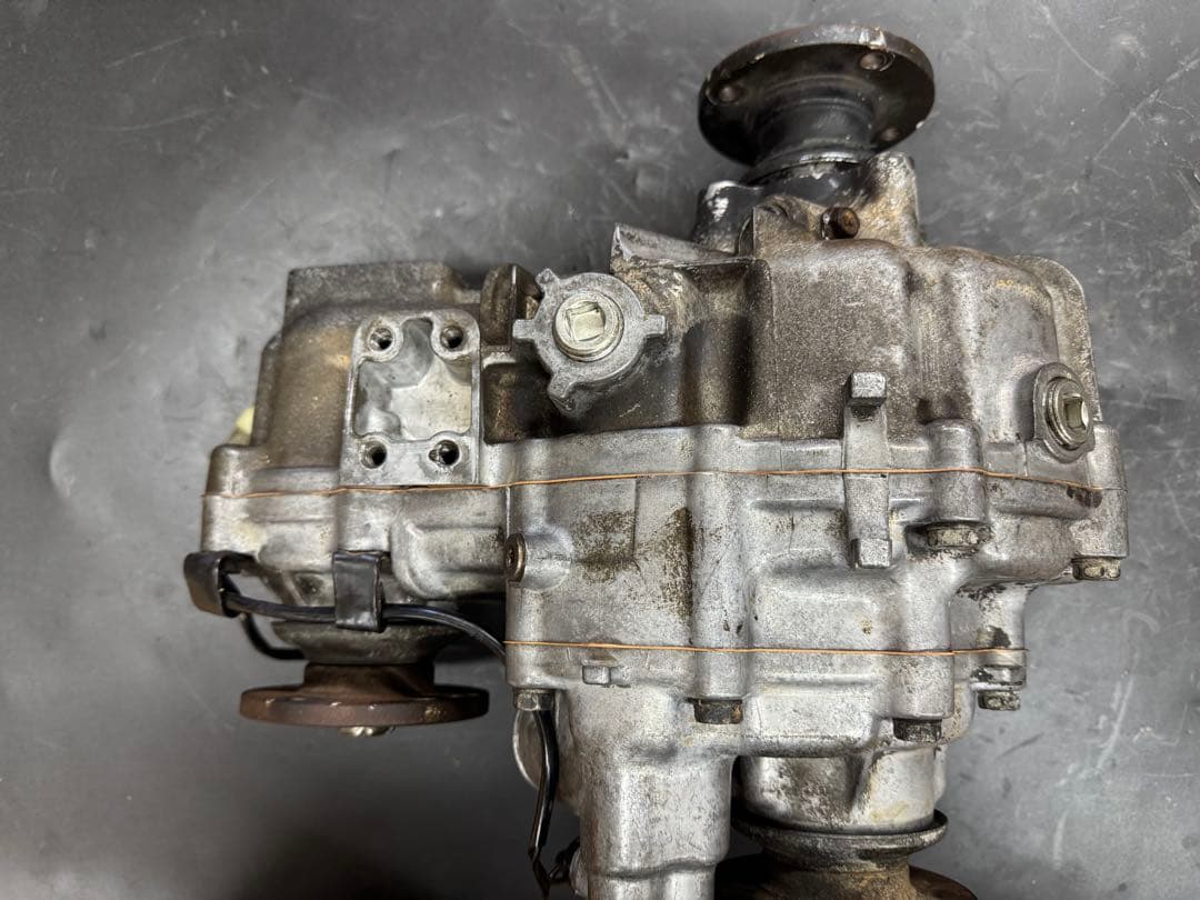 ジムニーja11 トランスファー6.5ダウンギアボールベアリングオイルシール新品