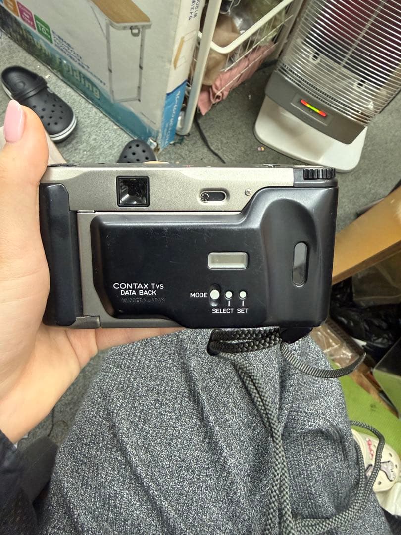【ジャンク品】CONTAX コンパクトフィルムカメラ シルバー