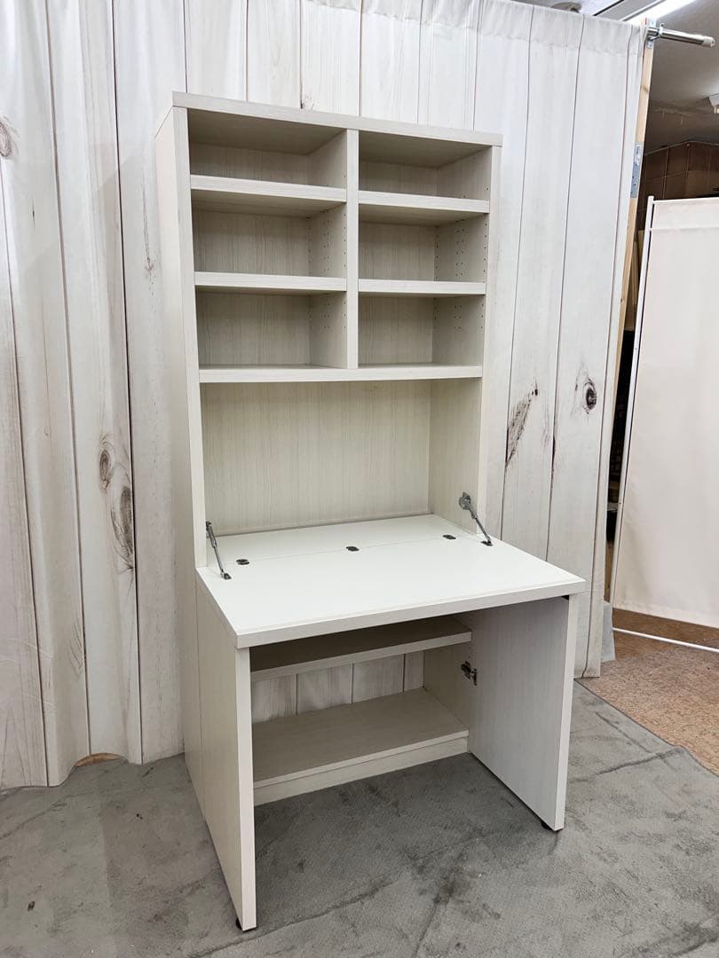 ライティングビューロー　デスク　多収納②