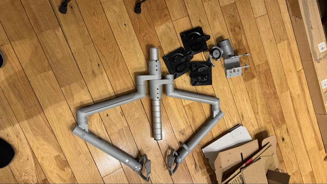 た*ん様 Herman Miller Flo Modular モニターアーム