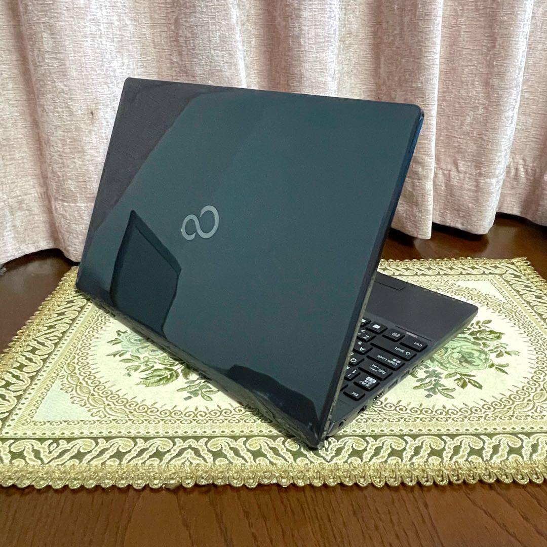 フルHD⭐︎Corei7⭐︎SSD⭐︎ブルーレイ⭐︎ノートパソコン オフィス付き