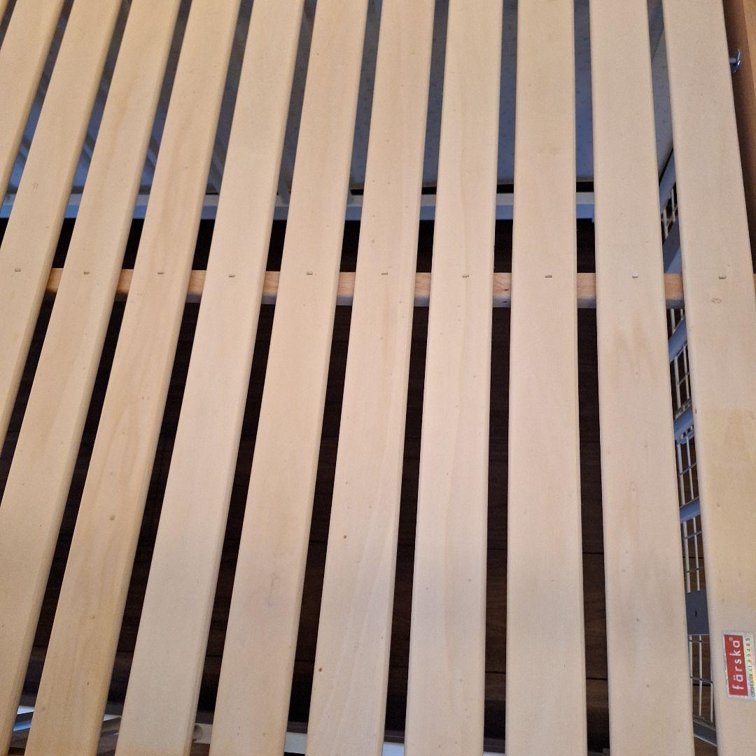 ファルスカ ホワイトベビーベッド　添い寝ベッド