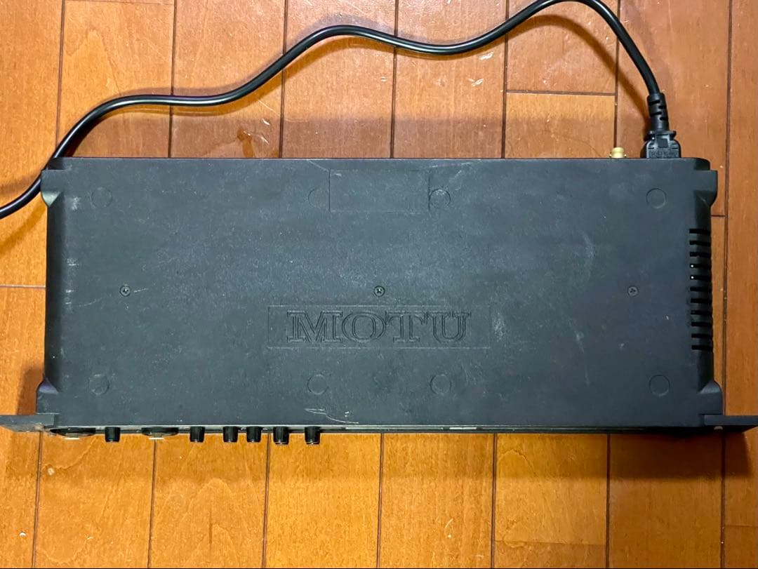 MOTU 828 Mk3 Hybrid オーディオインターフェイス