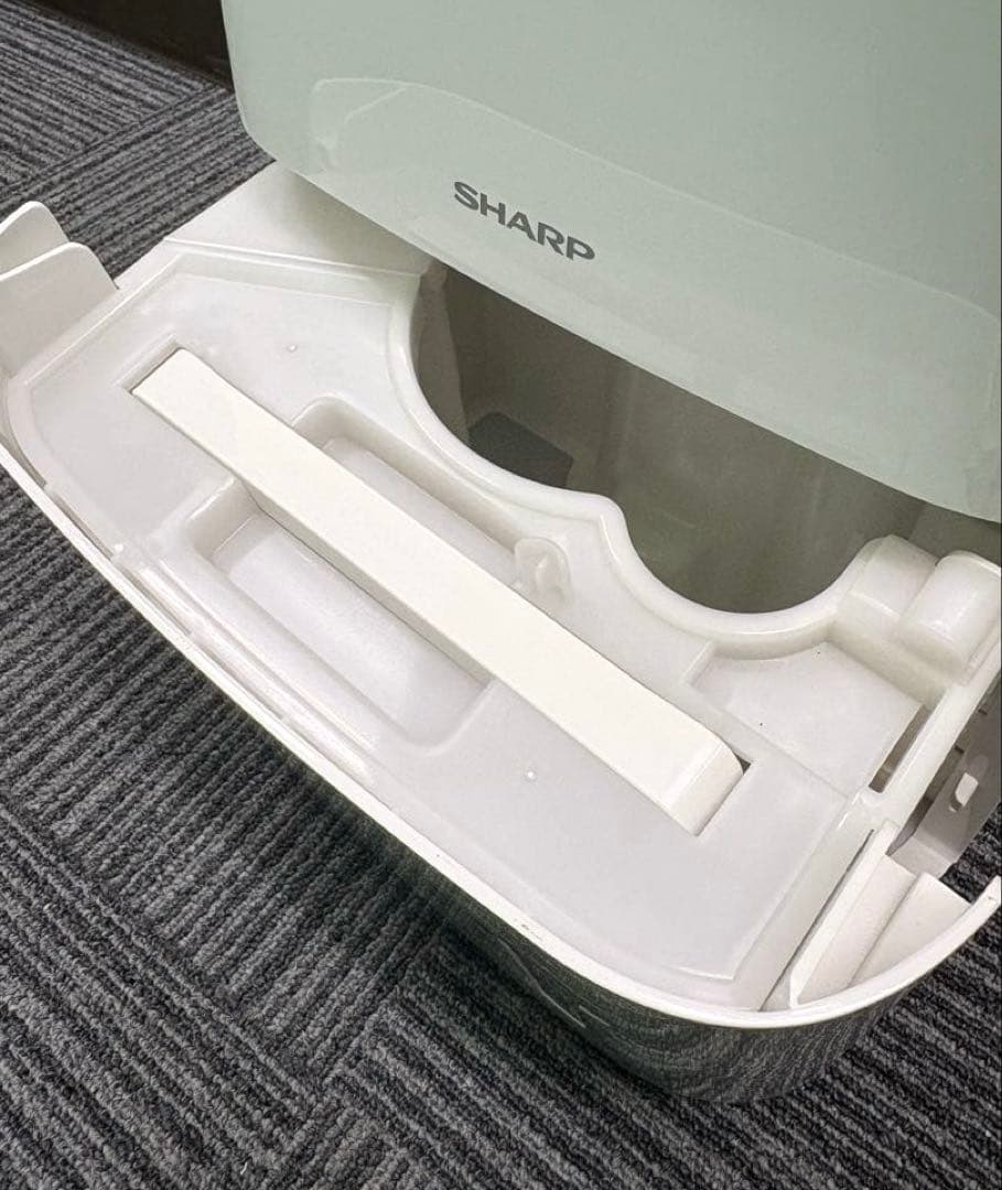 【美品】SHARP 除湿機 衣類乾燥　空気清浄　2019年製 ホワイト