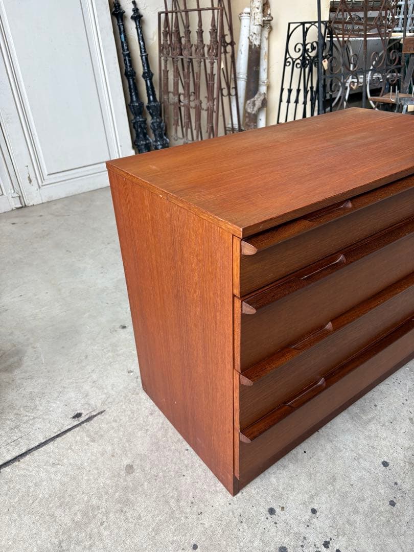 4段チェスト　ミッドセンチュリー　ヴィンテージ　サイドチェスト