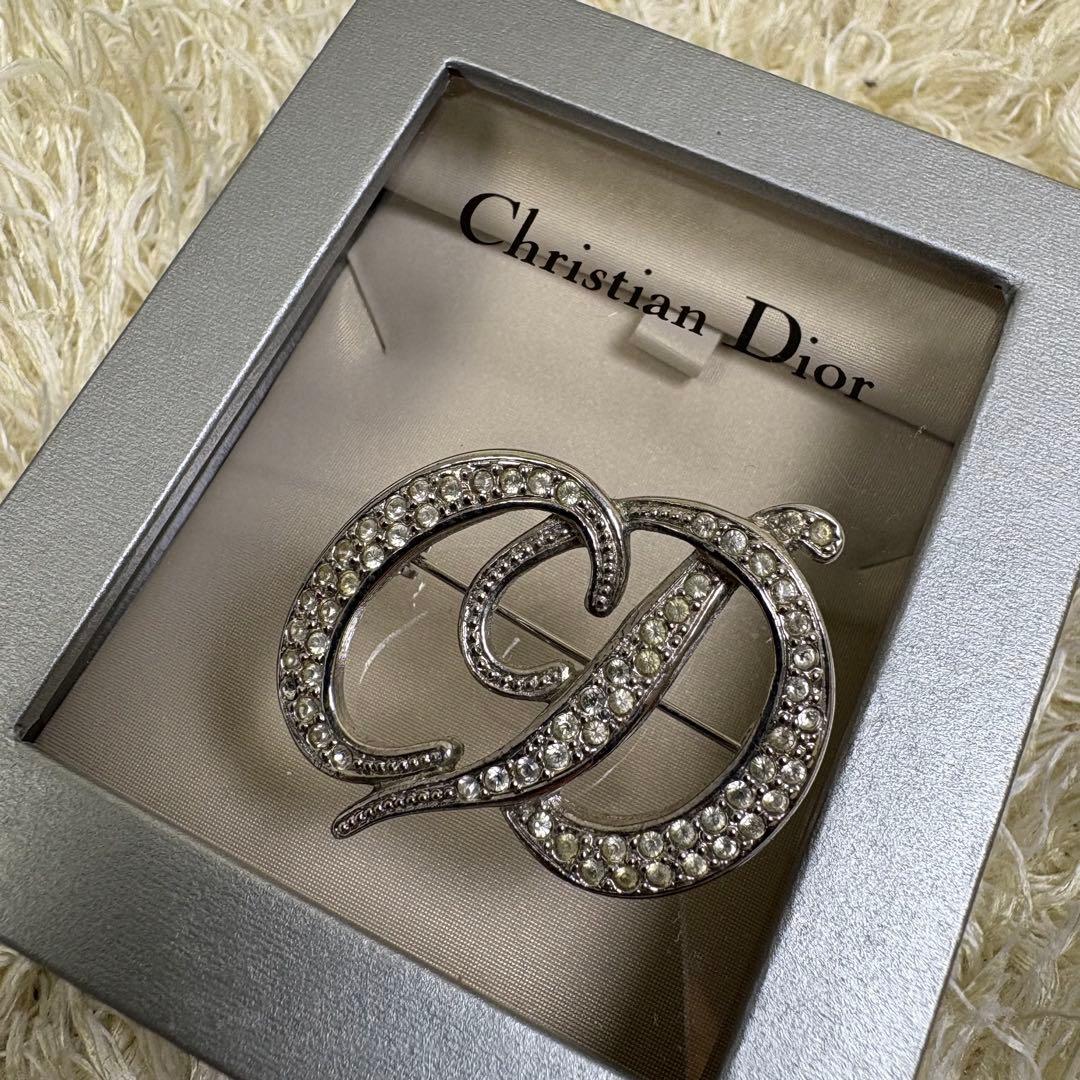 クリスチャンディオール　CDロゴ　ストーン　ブローチ　シルバーカラー