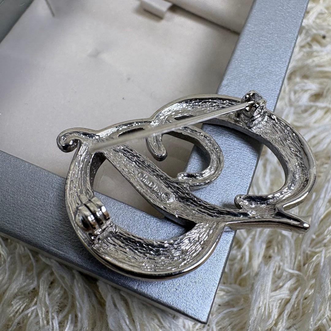 クリスチャンディオール　CDロゴ　ストーン　ブローチ　シルバーカラー