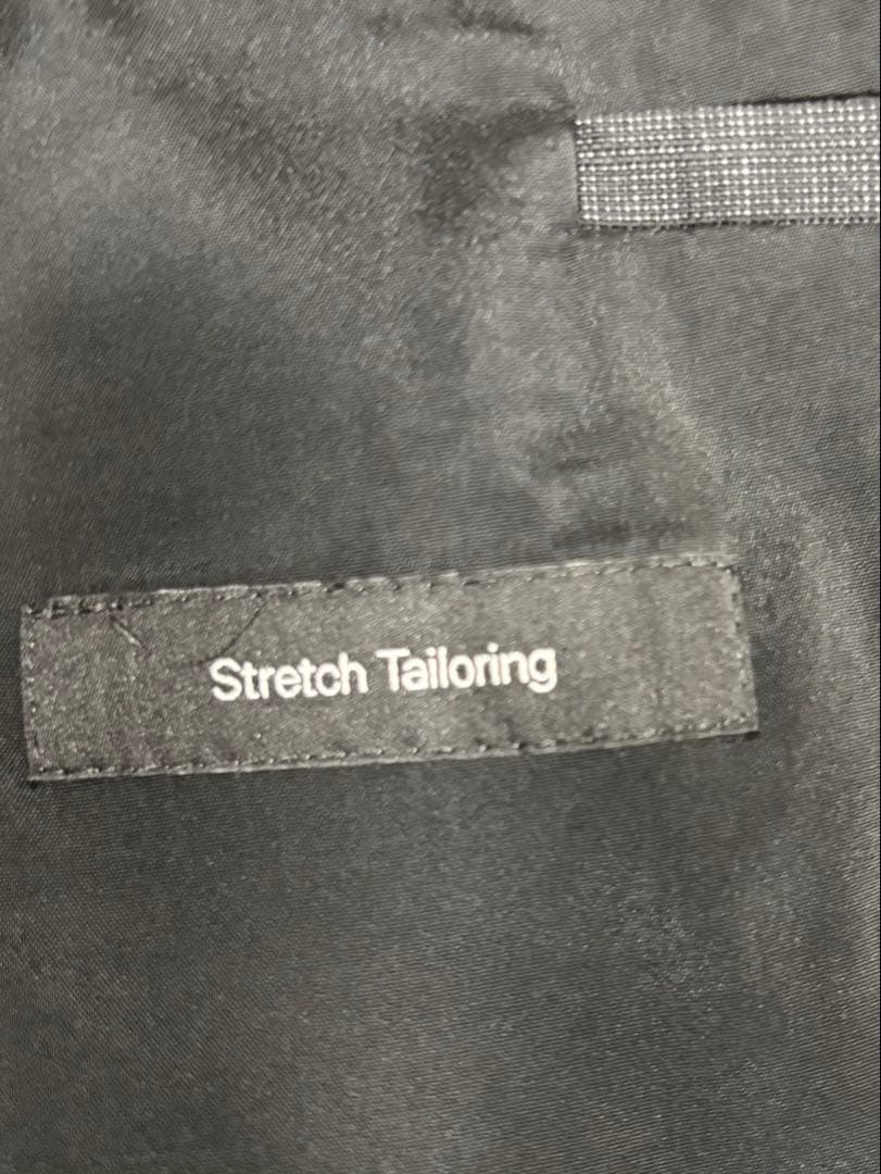 HUGO BOSS（ヒューゴボス)ダークグレー チェック柄 ビジネススーツ