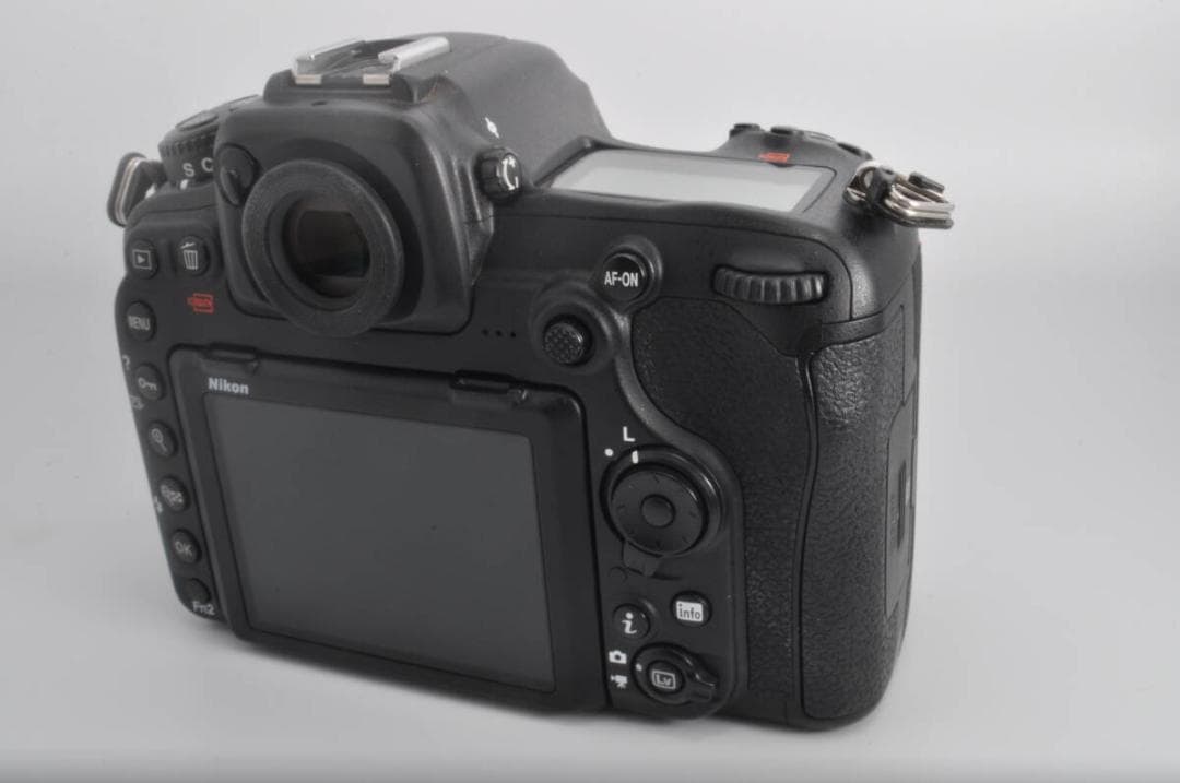 新品級の極上美品/動作◎ Nikon デジタル一眼レフカメラ D500 ボディ