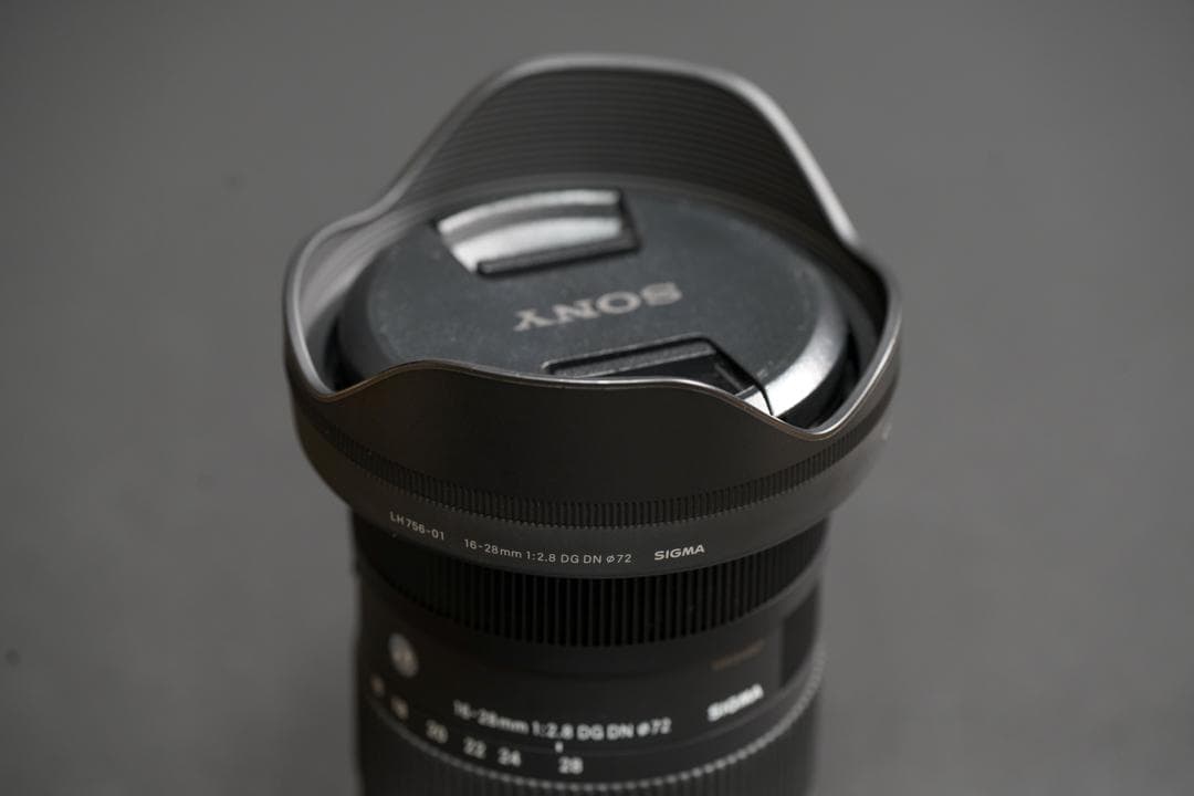 美品　SIGMA 16-28mm F2.8 DG DN（SONY E-mout）