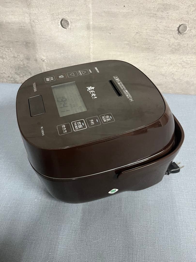 ☆東芝 真空圧力IHジャー 炊飯器 5.5合 炎匠炊き　RC-10E9VS