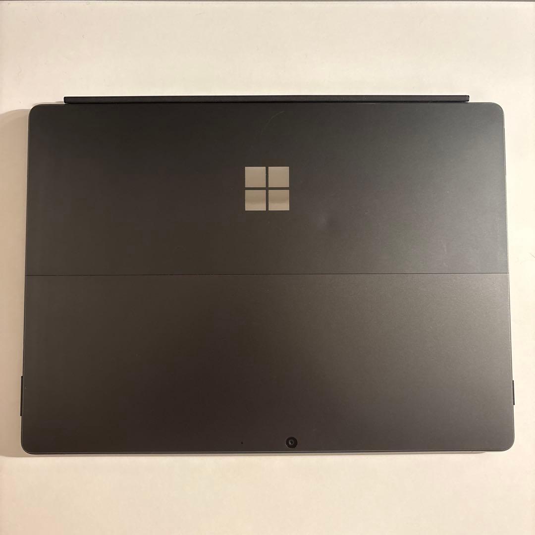 Surface pro8本体キーボードとペンセット箱付き