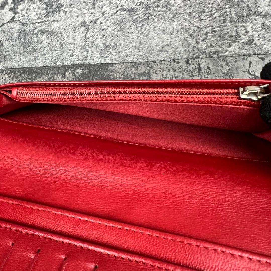 CHANEL カメリア型押し ココマーク 長財布 ラムスキン